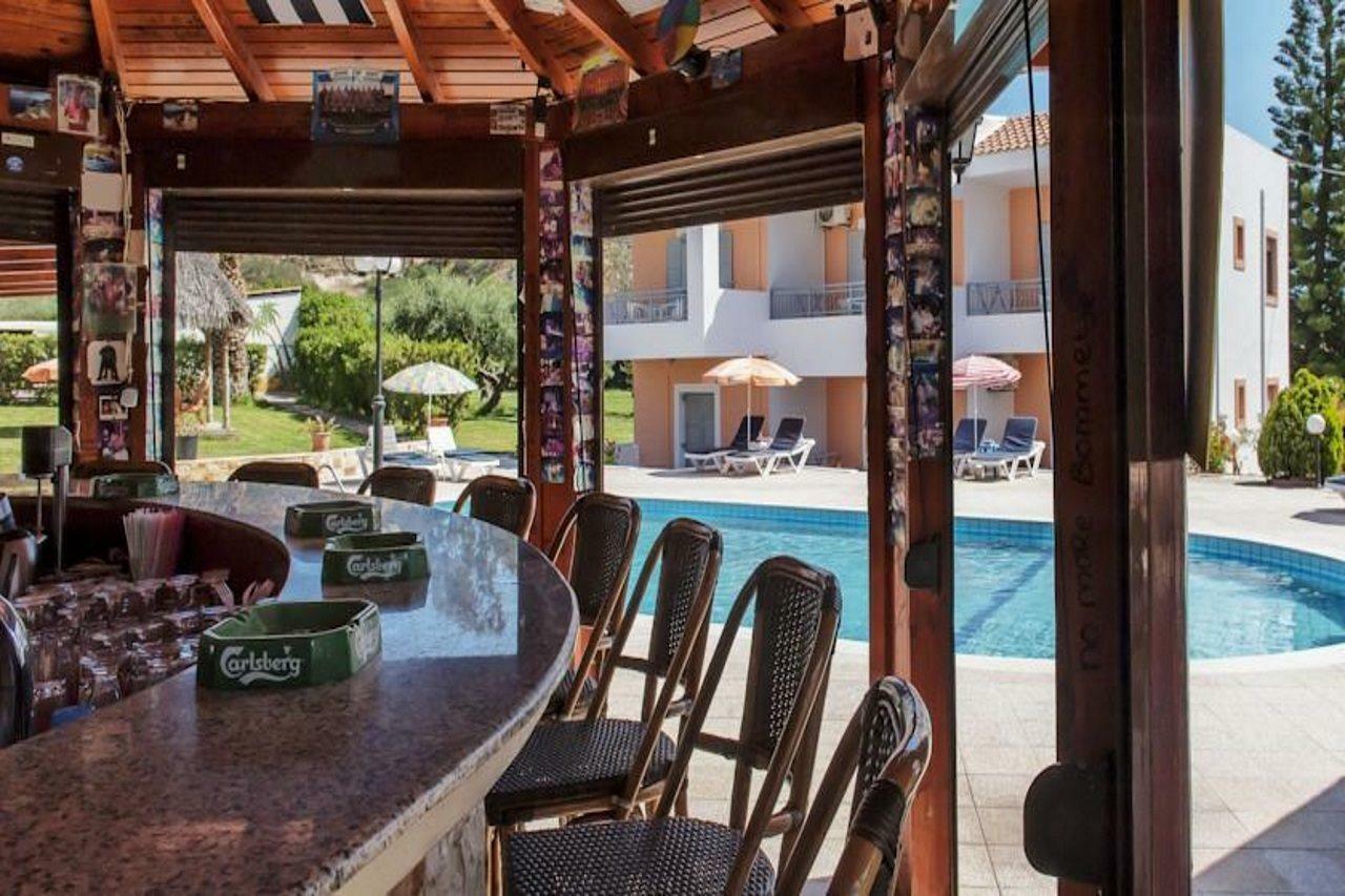 Апартаменты Iphigenia Mythic Retreat Херсониссос Экстерьер фото